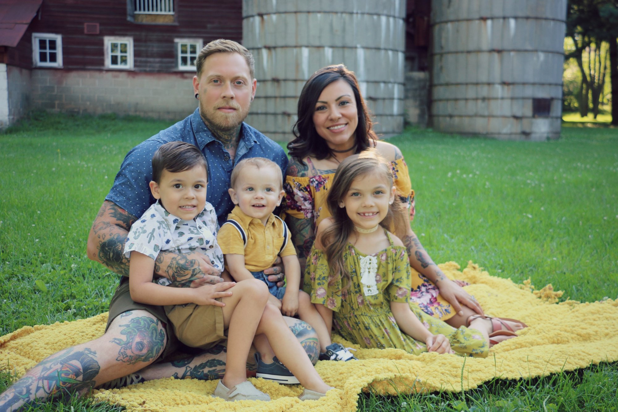 Family portrait session in Brighton Michigan park